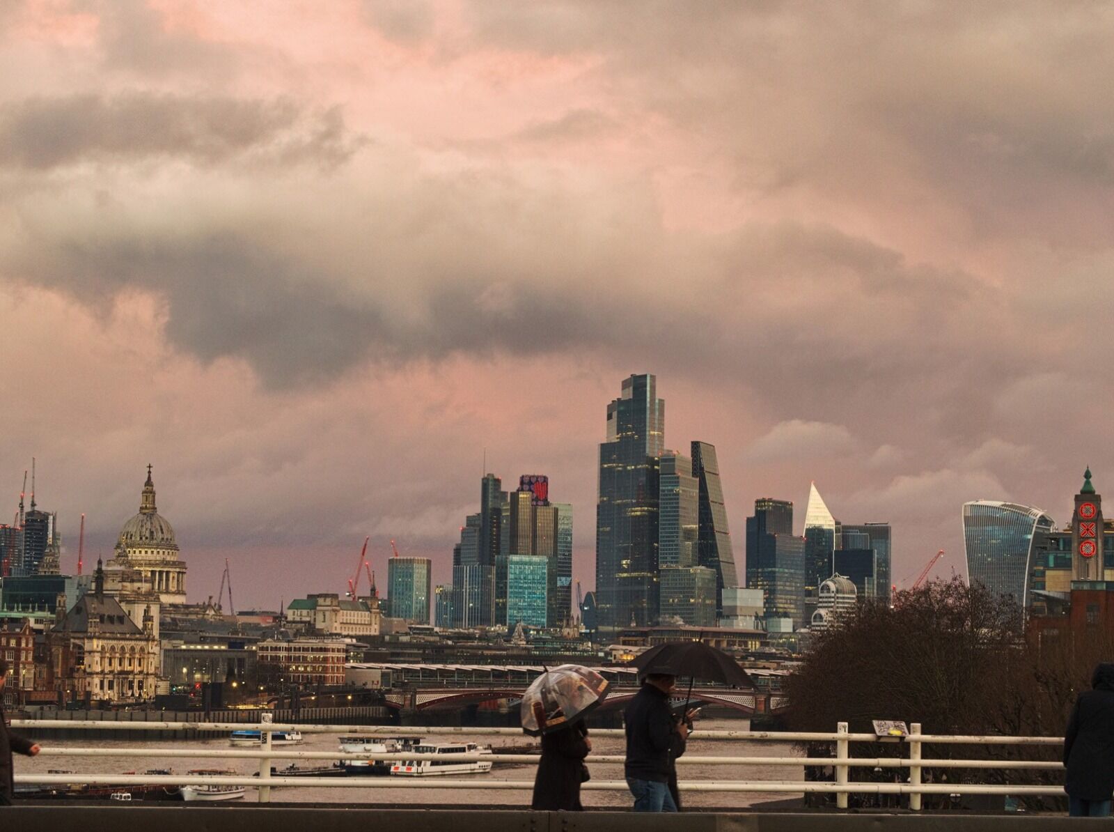 027 Red Sky Across London