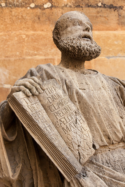 Statue