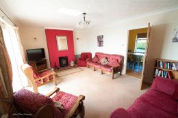 Kidwelly-Farm-Holiday-Cottages-(2)