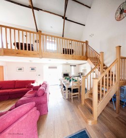 Kidwelly-Farm-Holiday-Cottages-(6)