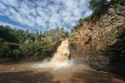 Clouds on Makalia Falls