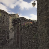009 Fibbiano Village Scenes - typical narrow cobbled street.