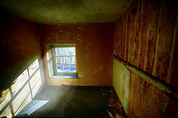Upstairs Room with Low Level Window