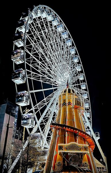 Joint 1st Place - NIGHT PHOTOGRAPHY - Manchester XMas lights 2025 - By Liakat Parapia