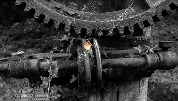 Challenge INDUSTRIAL - Cogs of Industry, Past and Present, By Peter Evens