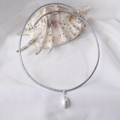 Leather Choker with Pearl Drop Sterling Silver Clasp £29