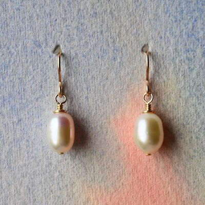 Oval Pearls on 14k Gold Filled Hooks £16