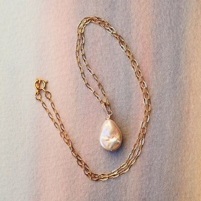 Drop Pearl with 14k Gold Filled Chain £42