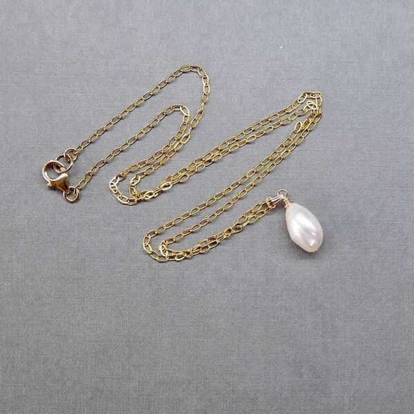 Pearl Shape on Gold Filled Chain £42