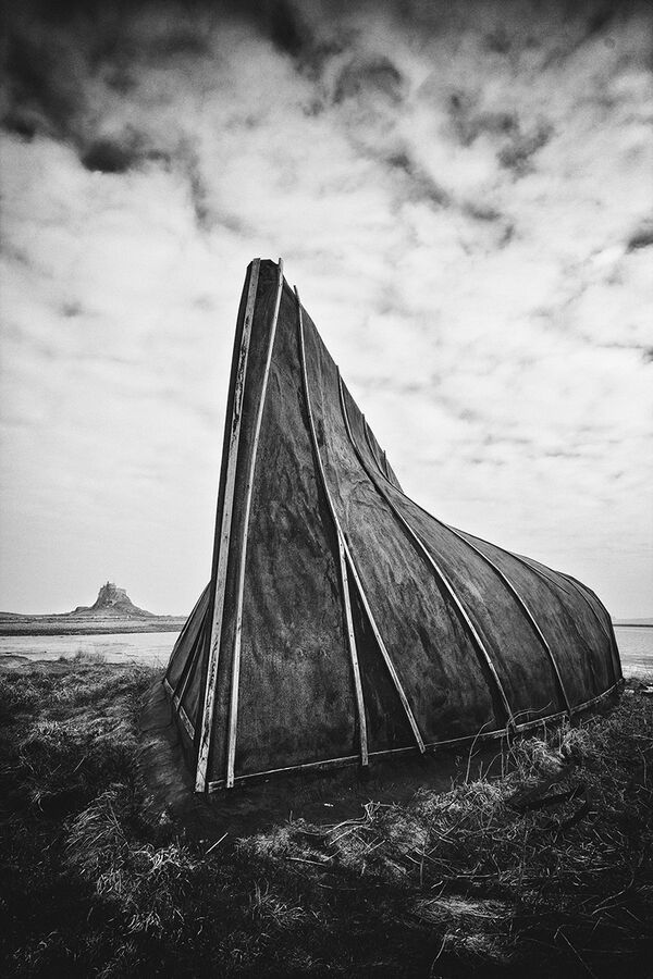 AMBLE 25 Lindisfarne Boat..jpg