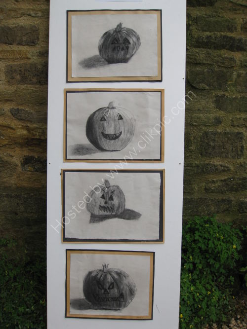 Ash Primary School Halloween pictures
