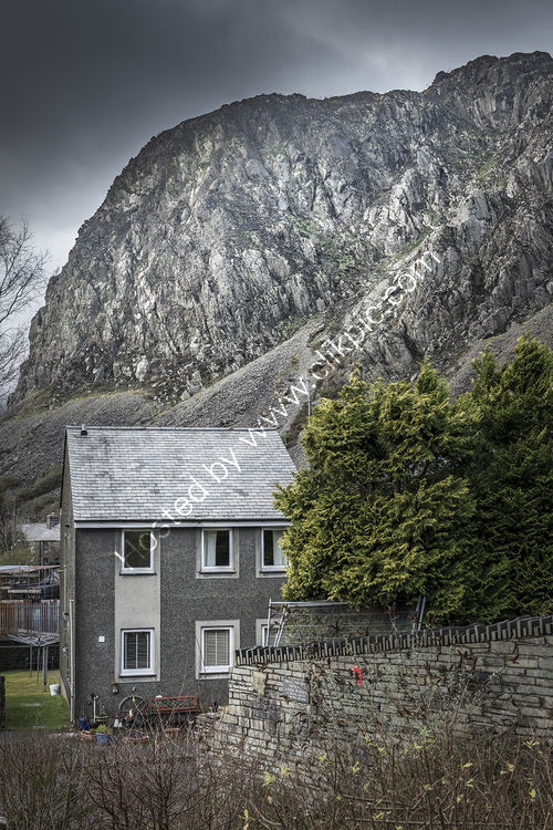 144 Blaenau Ffestiniog House