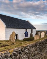 144 Eglwys y Grog Mwnt