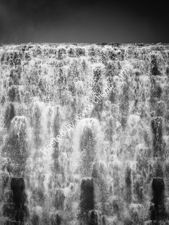 Caban Coch Dam