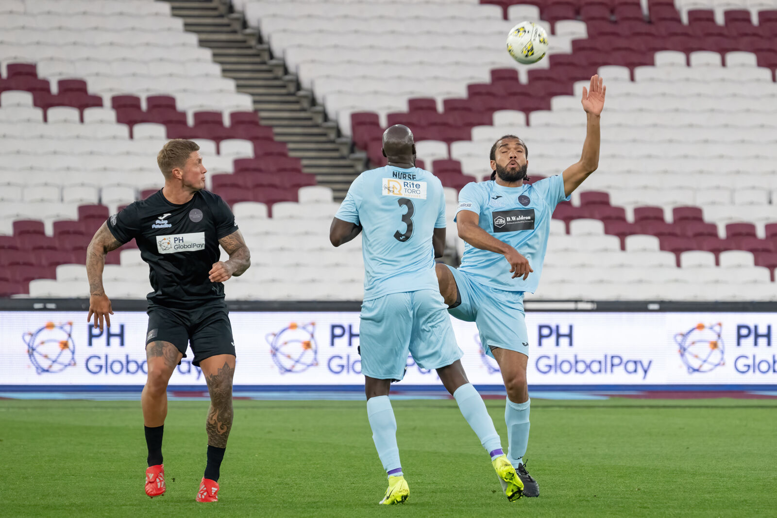 WHU25FC63