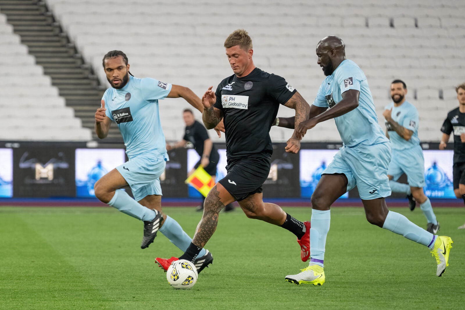 WHU25FC64