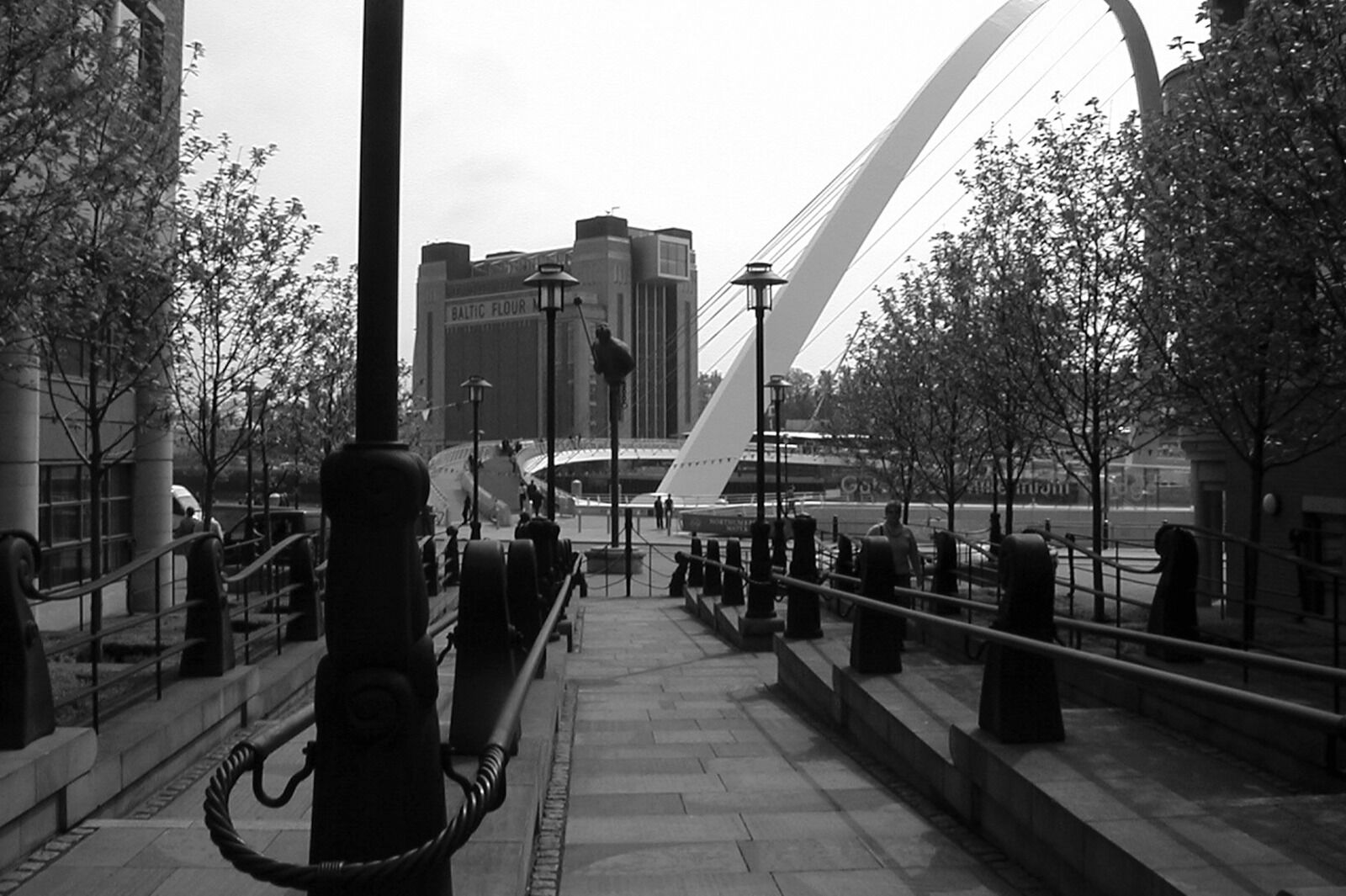 Path To Millennium Bridge