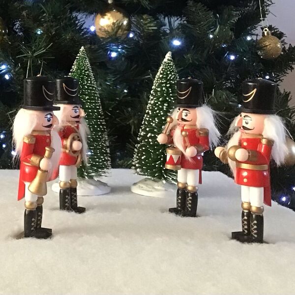Barrie - Nutcrackers