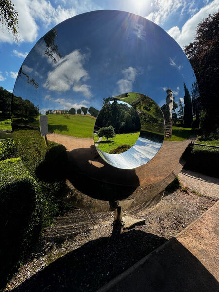 9 - Shadows and reflections