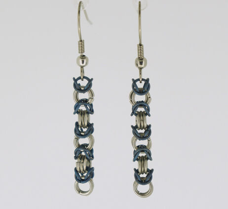Two-toned Byzantine Earrings in Steel and Dark Blue