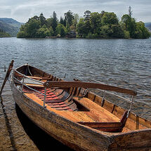 Lone boat on Derwent Water