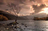 Early morning rays over Padarn