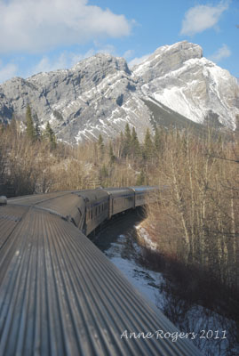 'The Canadian' Travels Through The Rocky Mountains in Winter (2)