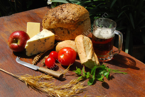 PLOUGHMAN'S FARMERS LUNCH