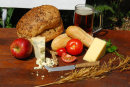 PLOUGHMAN'S LUNCH 4