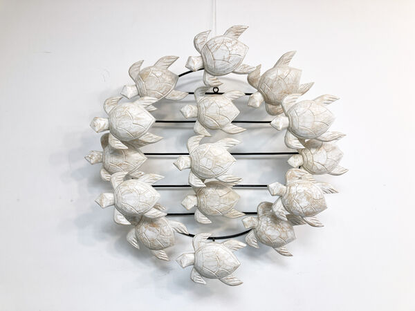 Carved Turtles - round 60 cm