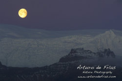 Vatnajokull and full moon