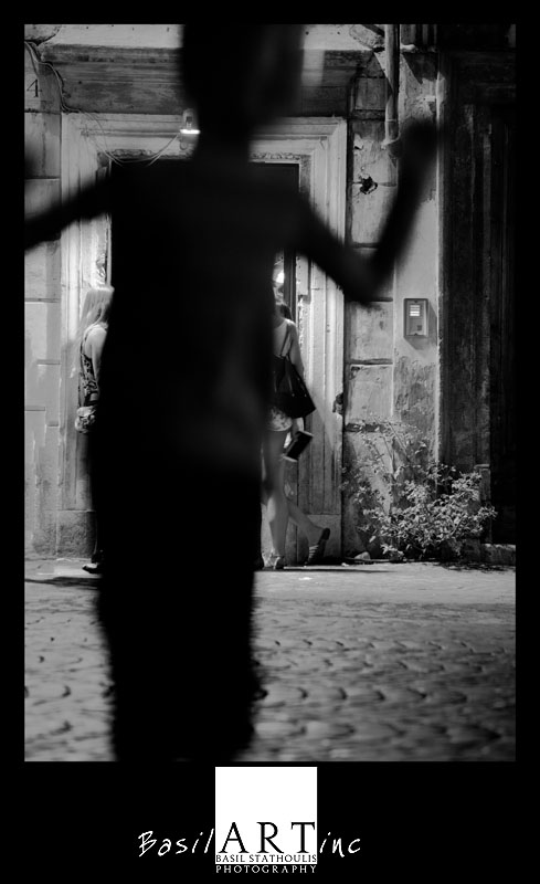 Shaadow playing in a Roman Piazza