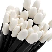 Dual-Tipped Applicators for Nail Chrome Powders & Effects !0 pack €2