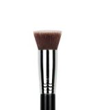 Deluxe Chiselled Angled Makeup Brush €15