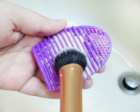 Makeup Brush Cleaner BrushEgg €6.95