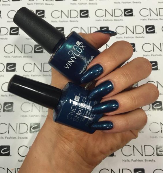 CND Vinylux Contradictions Fall Collection 2015 Peacock Plume #199 €12