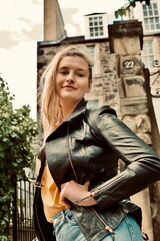 Kamilla