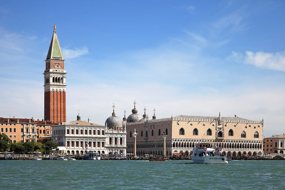 NW 66 Venice 1
