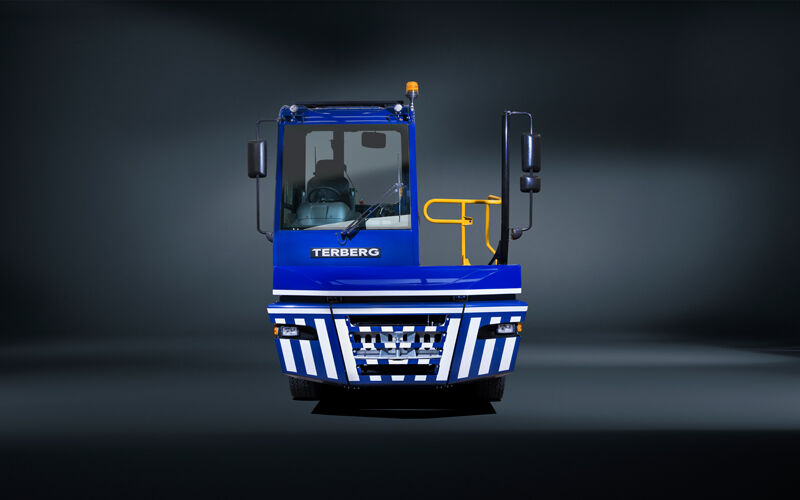 terberg, truck in studio, truck photography, vehicle photography, truck, truck photographer, ambientlife, tim wallace