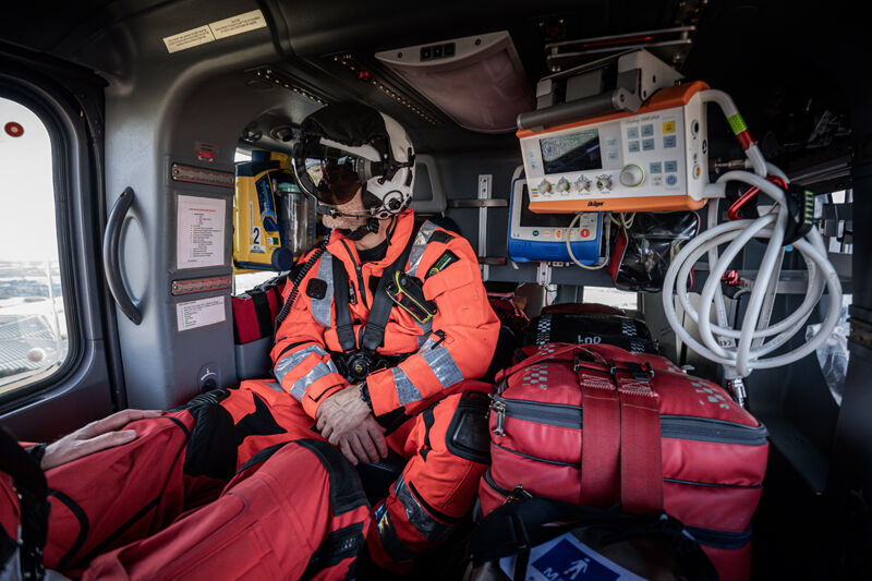 air ambulance, HEMs, helicopter, medical, rescue, aviation, pilot, doctor, emergency, photographer, tim wallace