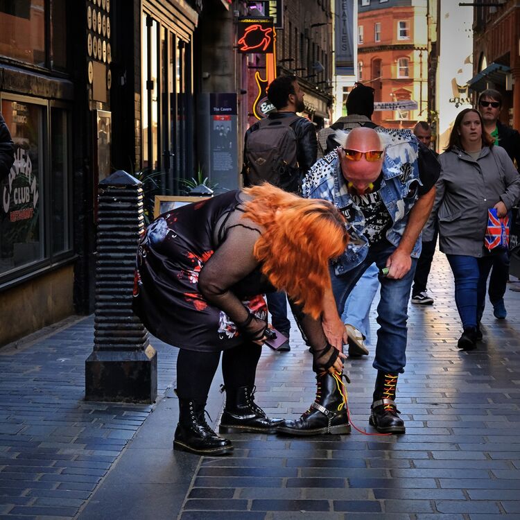 Boot lace adjustment