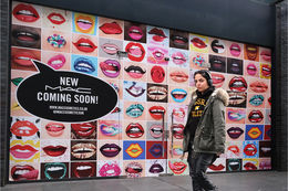 Maccosmetic girl