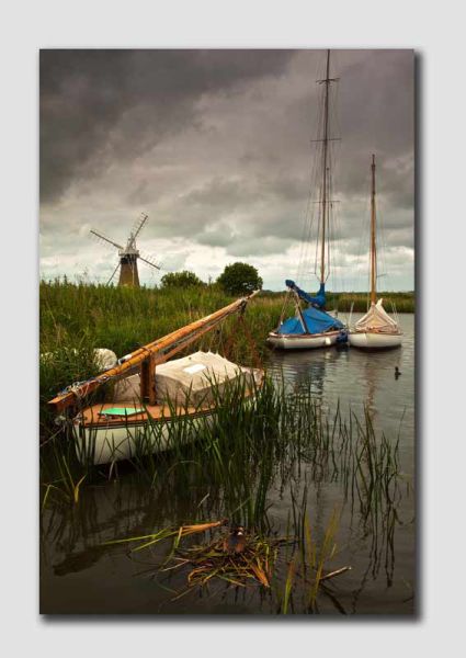 Broads & Boats - NS1370