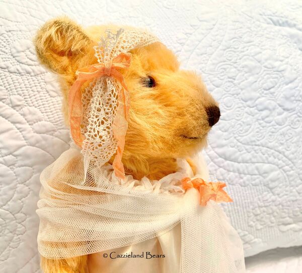 Valentina is available for £145 incl. P&P....Please go to the Chiltern Section to see all her details.