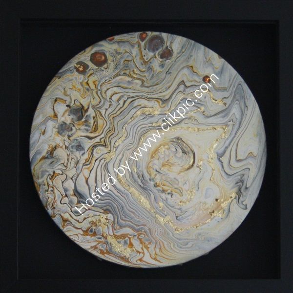 ACRYLIC POURING ON AN 8 INCH ROUND CANVAS