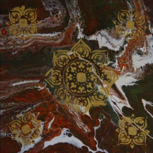 THE PATTERN ACRYLIC POURING ON AN 12 INCH SQUARE CANVAS
