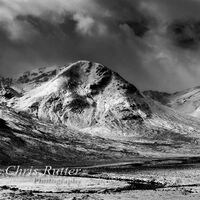 Glen Cluanie snow