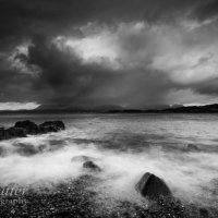 Tarskavaig rocks and wave