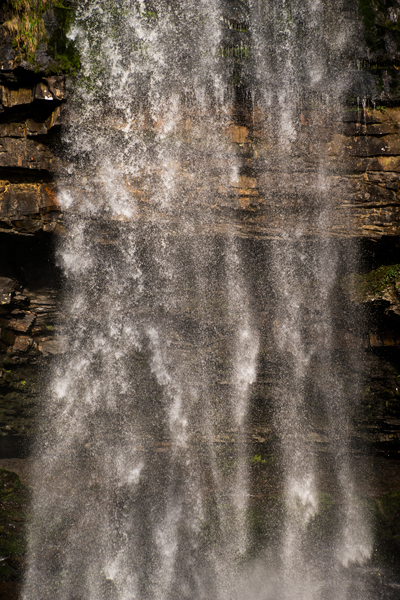 Detail, Henrhyd Falls