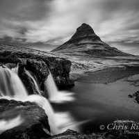kirkjufell iceland mono